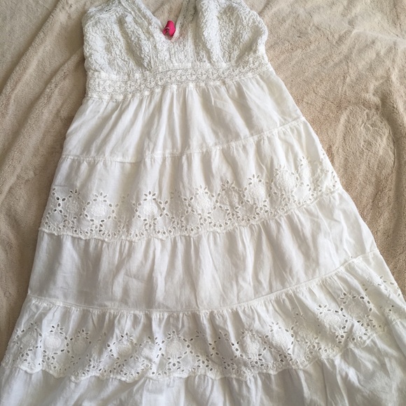 Pink Apple white dress. Size medium - Picture 3 of 4